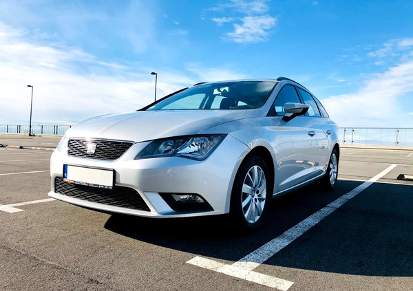 zachodniopomorskie Seat Leon cena 33200 przebieg: 230000, rok produkcji 2016 z Wrocław